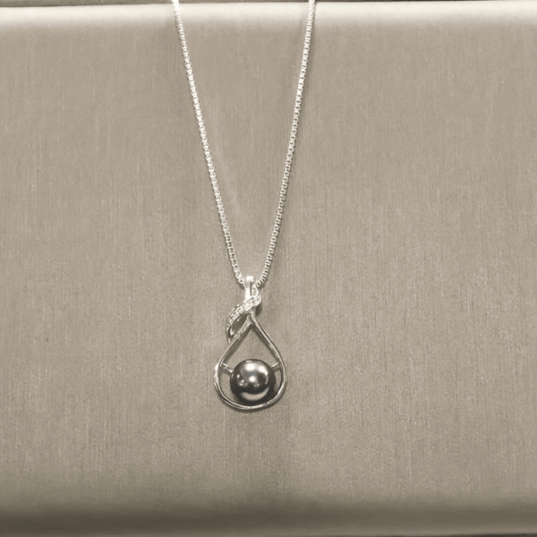 Tahitian-Black-Pearl-Necklace - Image 6